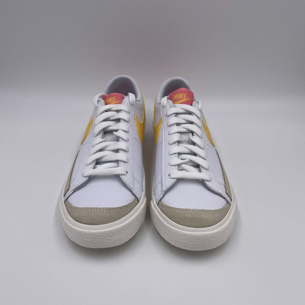Nike Blazer Low ' 77 White Womens Shoes - Picture 3 of 8